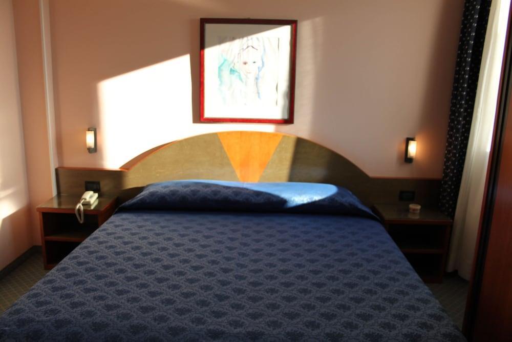 Hotel Rosa Abano Terme Ngoại thất bức ảnh