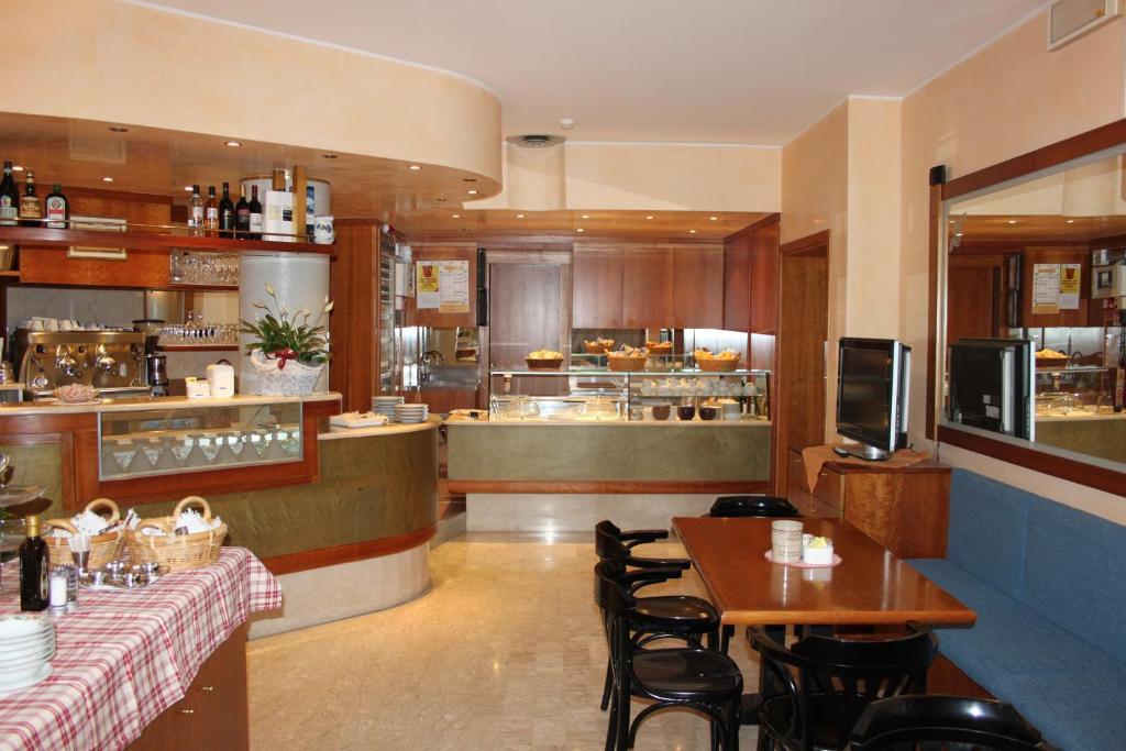 Hotel Rosa Abano Terme Ngoại thất bức ảnh