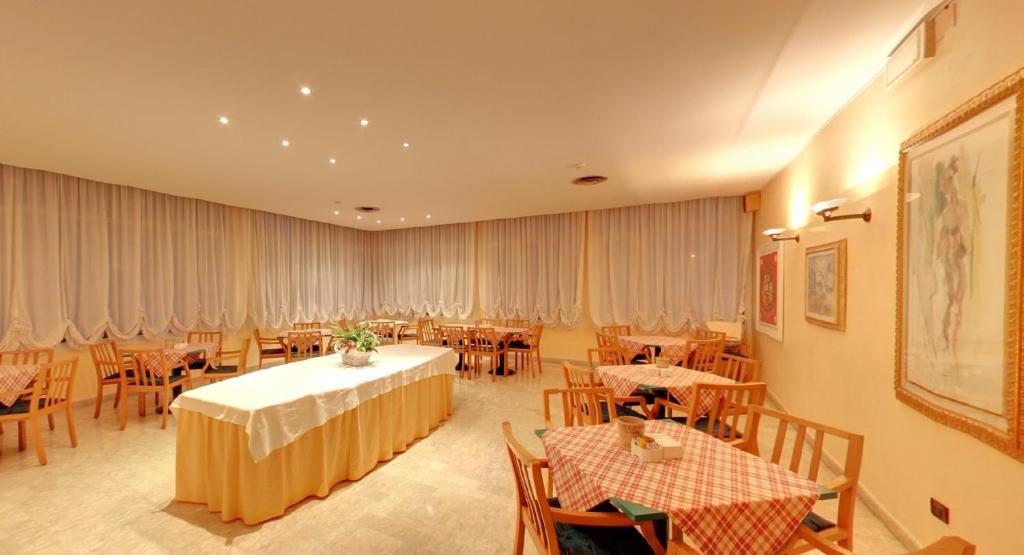 Hotel Rosa Abano Terme Ngoại thất bức ảnh