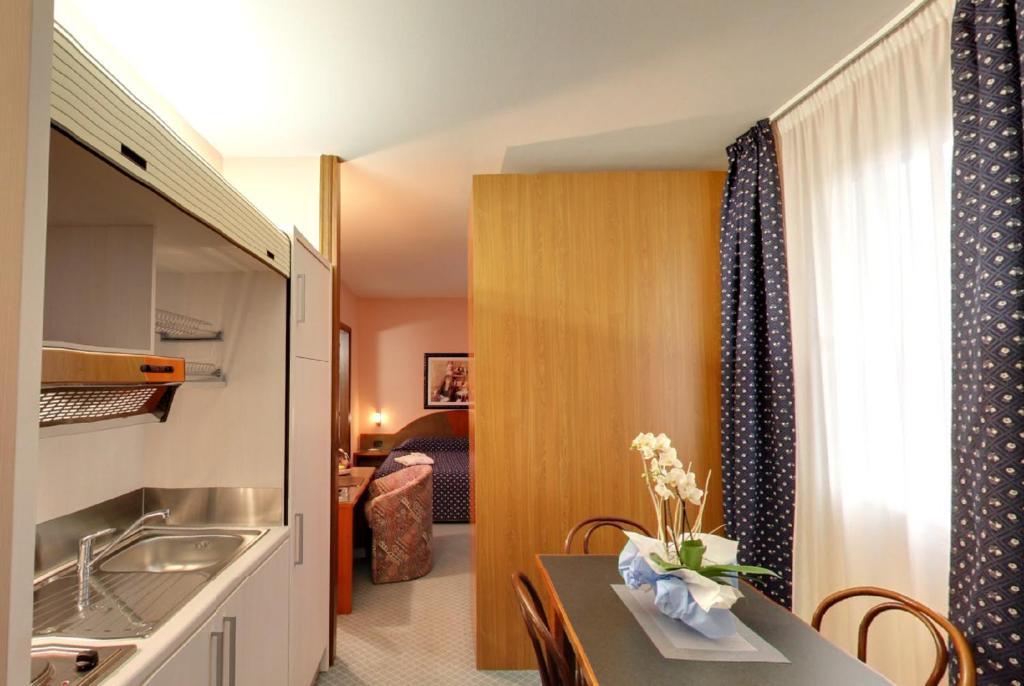 Hotel Rosa Abano Terme Phòng bức ảnh