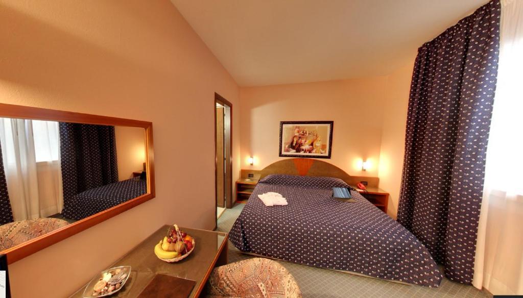 Hotel Rosa Abano Terme Phòng bức ảnh
