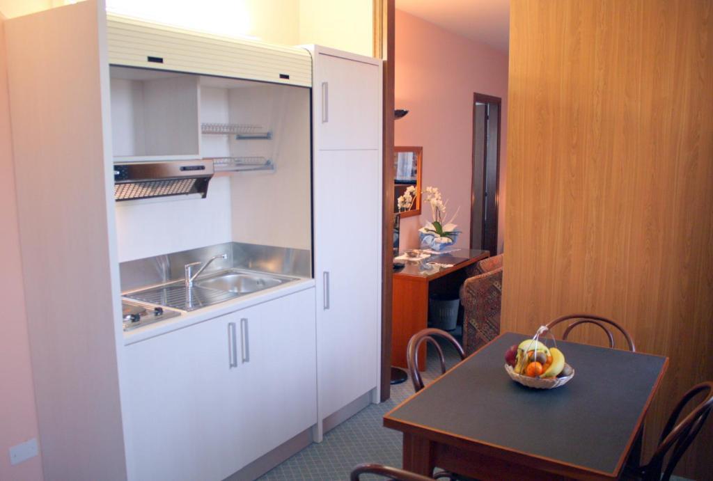 Hotel Rosa Abano Terme Phòng bức ảnh